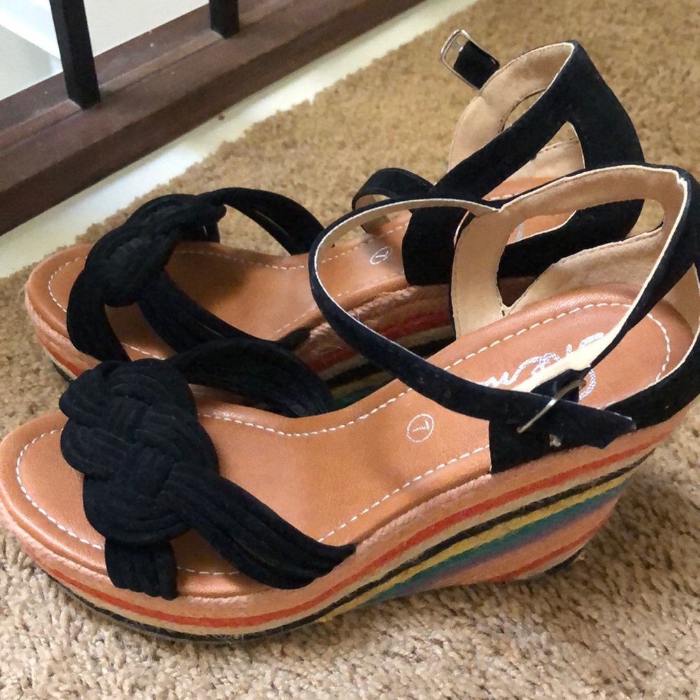 Wedge sandals